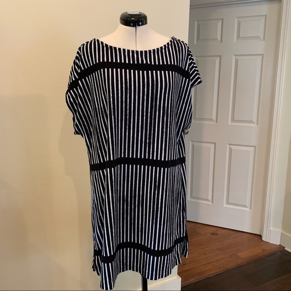 Marimekko x Target Black/White Terry Swim Cover XL - Picture 5 of 7